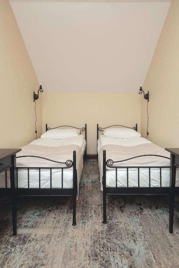 Bransa Motel Telšiai Buitenkant foto
