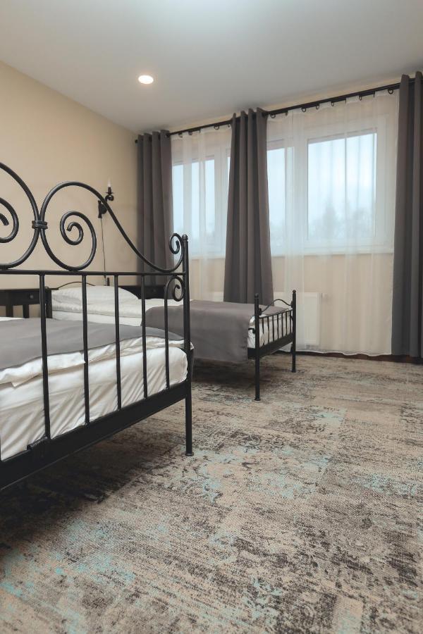 Bransa Motel Telšiai Buitenkant foto